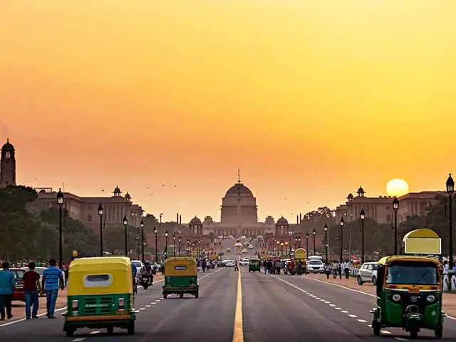 10 Days Delhi Agra Jaipur + Manali Himalayas