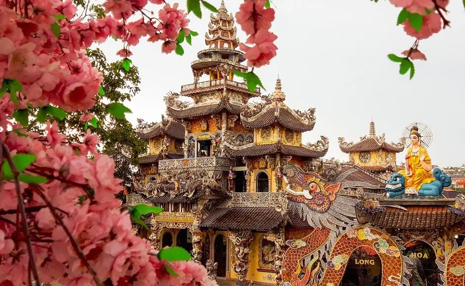Linh Phuoc Pagoda dragon temple mosaic Da Lat Vietnam
