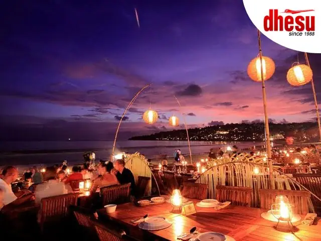 Jimbaran Bay candlelight BBQ seafood dinner Bali beach